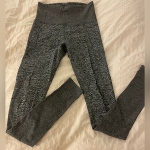 Size XS Athleta Exhale Heel Tight leggings